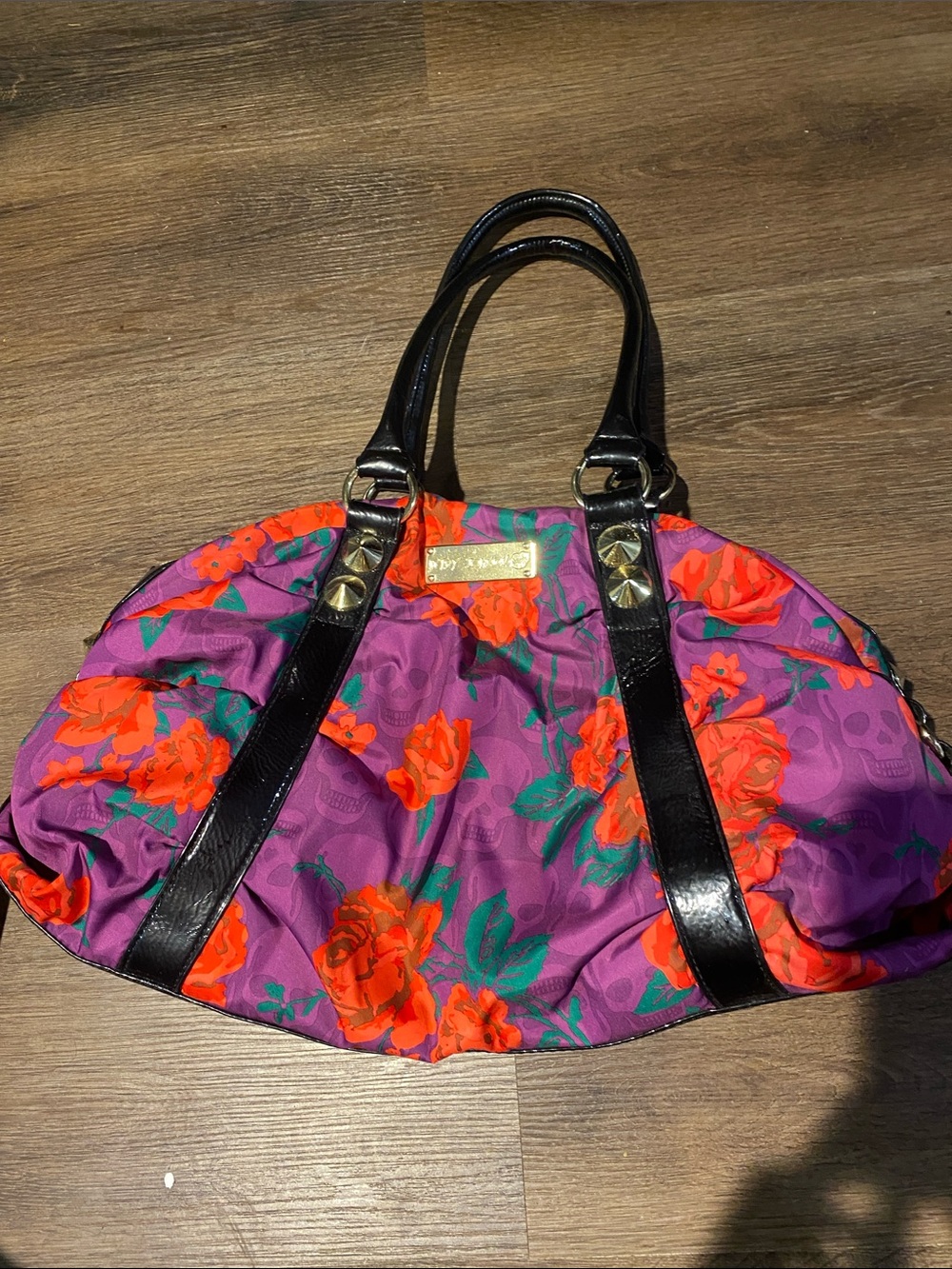 Betsey Johnson skull and rose purse